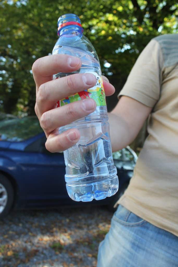 Plastikflascge zum mitnehmen